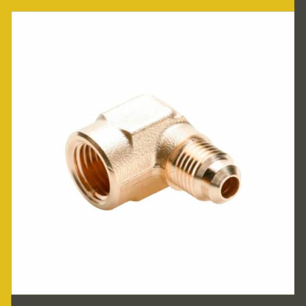 Conector codo 90° hembra